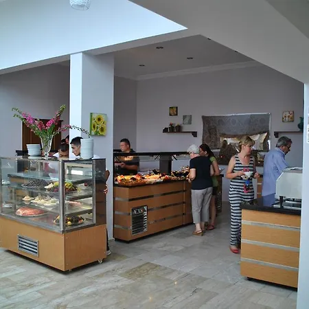 Mare Hotell 3*